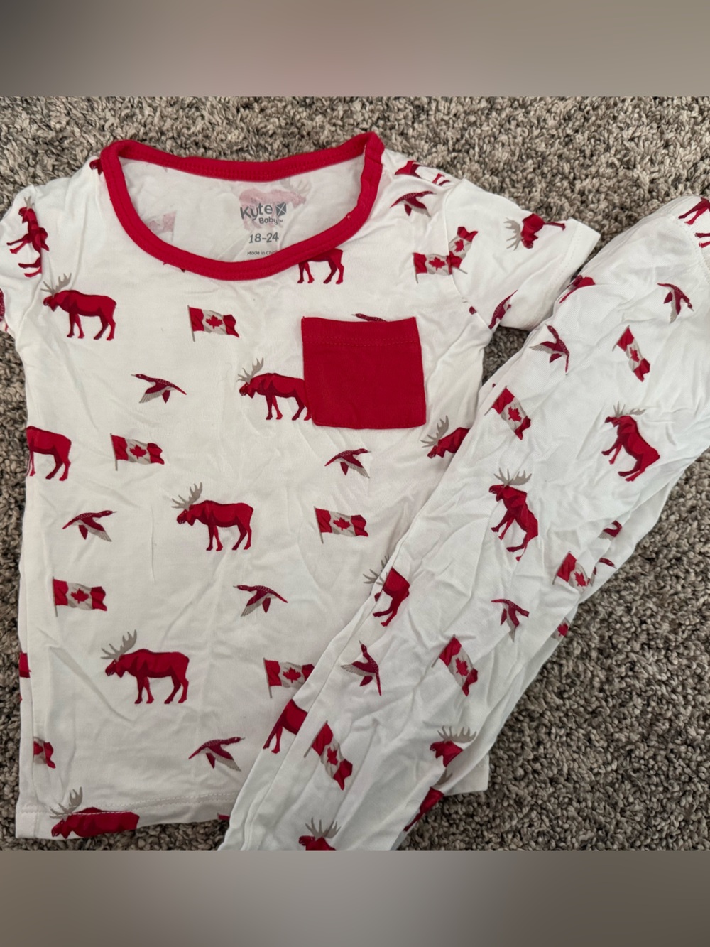 Kyte BABY White and Red Moose Print Kids Pajama Set